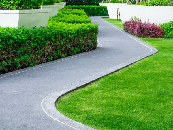 Walkway Curb Installation in Frankfort