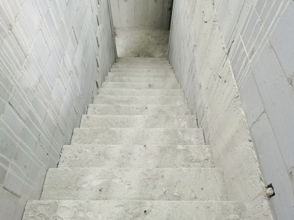 Step Pouring in Frankfort